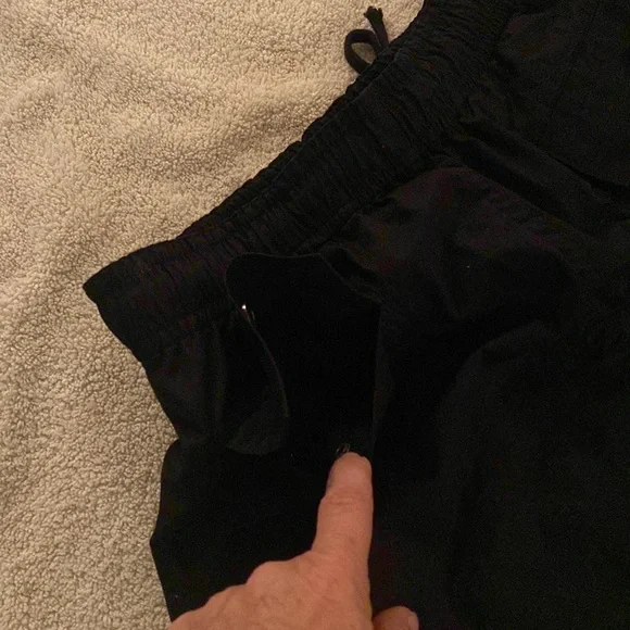 Saturday’s New York City shorts/swim trunks w/ pockets, & drawstring